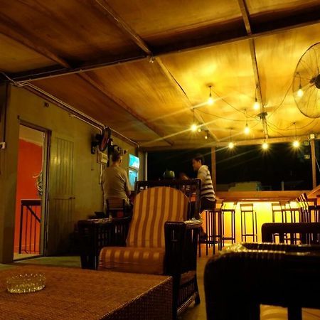 Gibbon Guesthouse กูชิง ภายนอก รูปภาพ