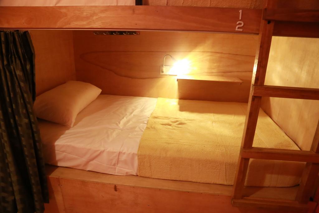 Gibbon Guesthouse กูชิง ห้อง รูปภาพ