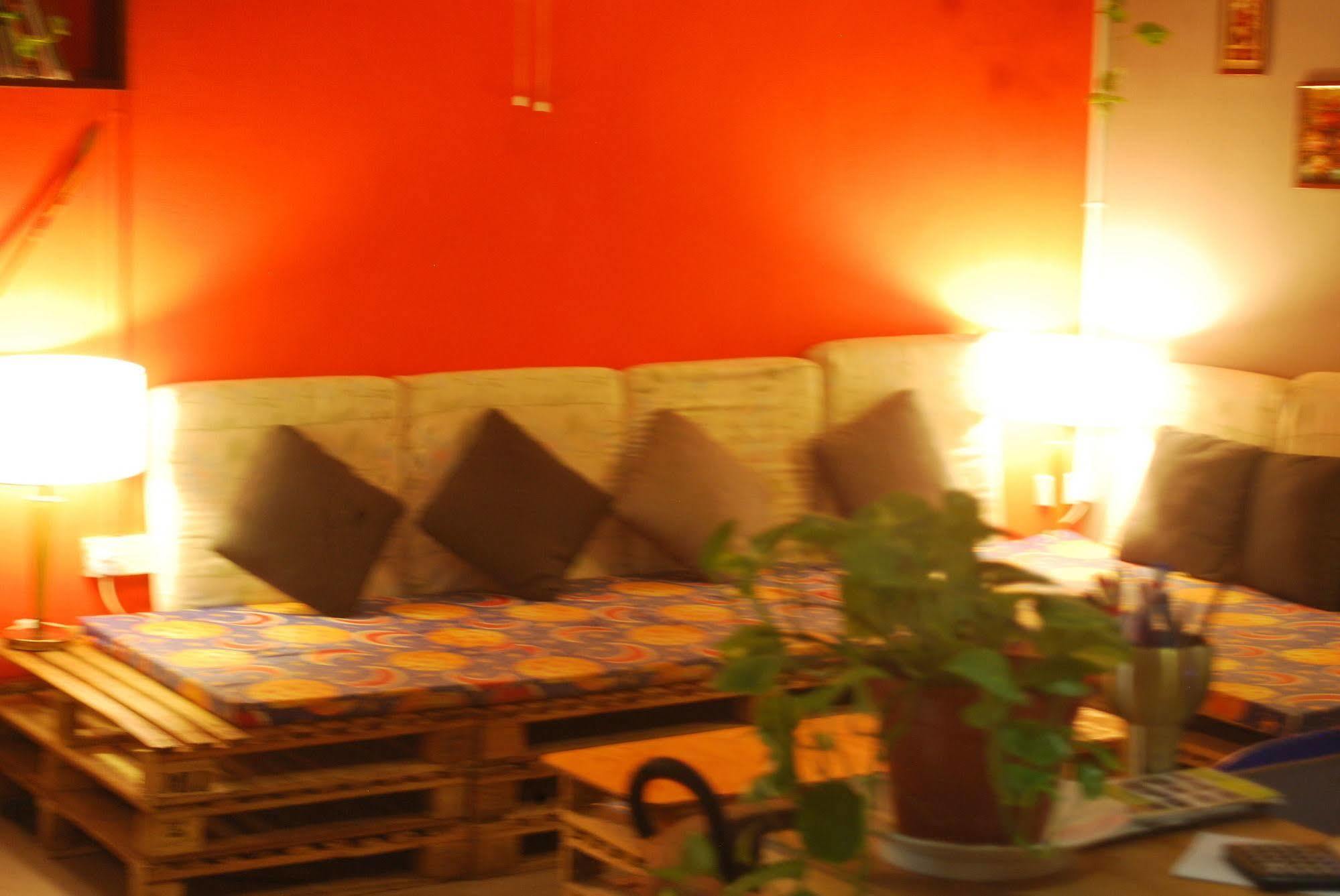 Gibbon Guesthouse กูชิง ภายนอก รูปภาพ